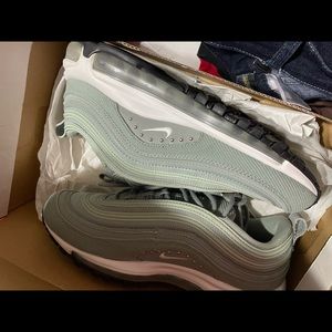 Women Nike air max 97 SE